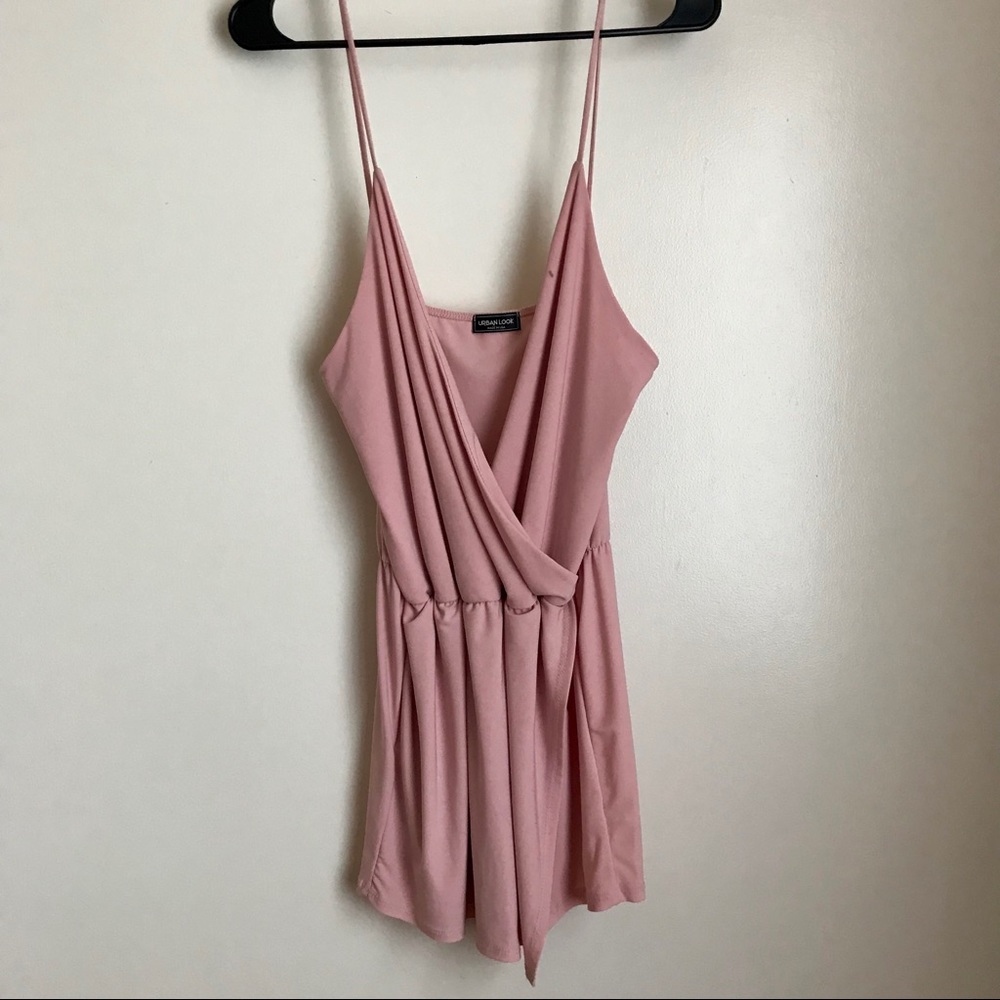 🚫Pink romper🚫 SOLD 🚫